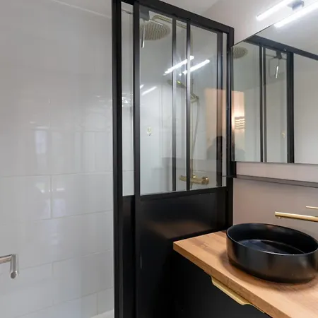 Appt Rez De Jardin 6 Personnes Avec Piscine Tennis Et Parking Gratuit 21 *